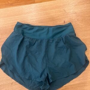 Running side split shorts